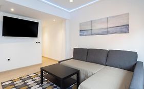 145 Santa Cruz Urban Deluxe By Sunkeyrents